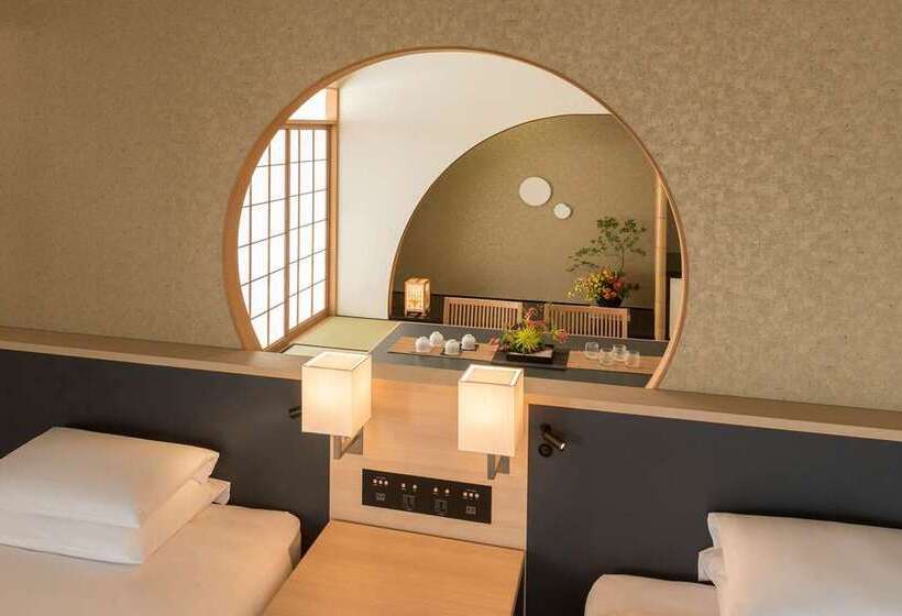 Люкс, Hilton Fukuoka Sea Hawk
