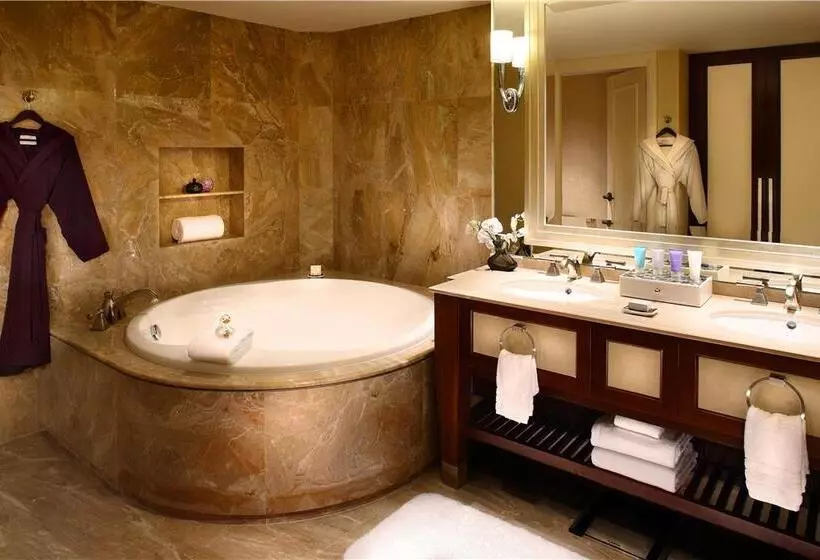 キングサイズベッドのエクゼクティブ, Hilton Fukuoka Sea Hawk