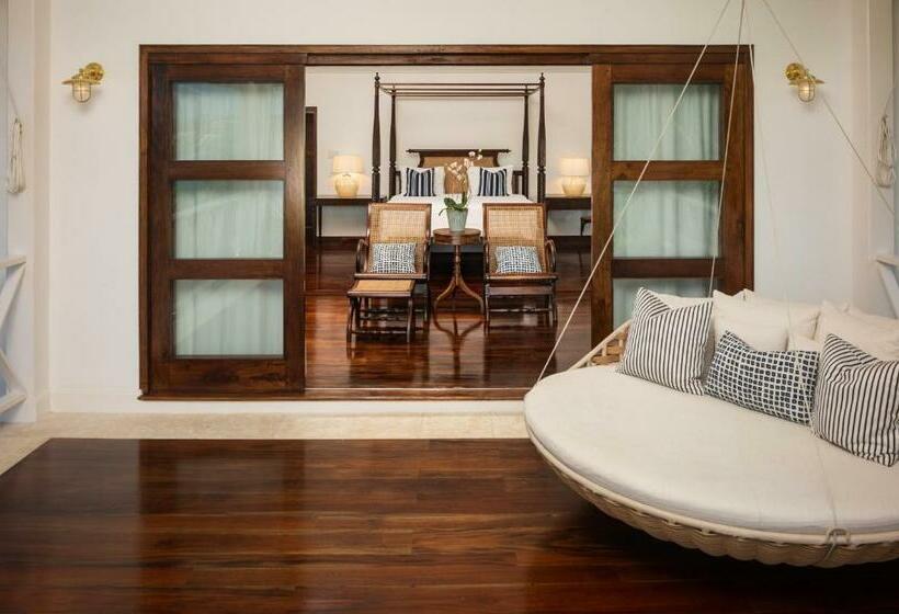 ویلای یک اتاق خوابه با استخر شنا, Round Hill Hotel & Villas