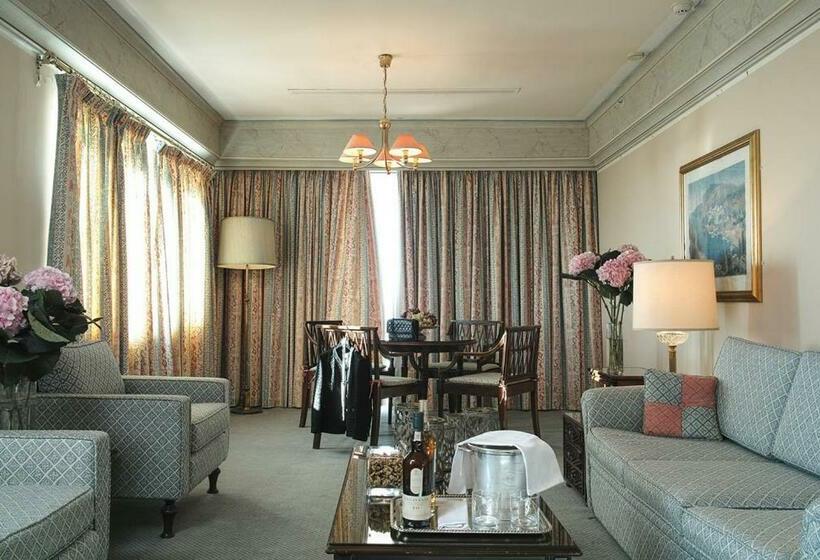 سوییت اجرایی, Al Bustan