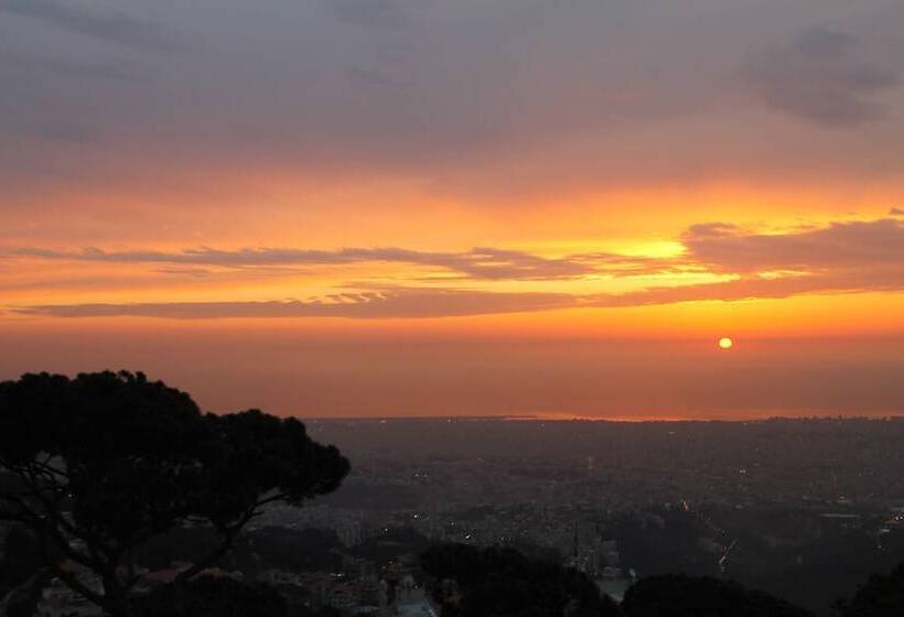 سوییت اجرایی, Al Bustan