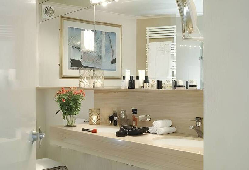 سوئیت پرزیدنت, Al Bustan