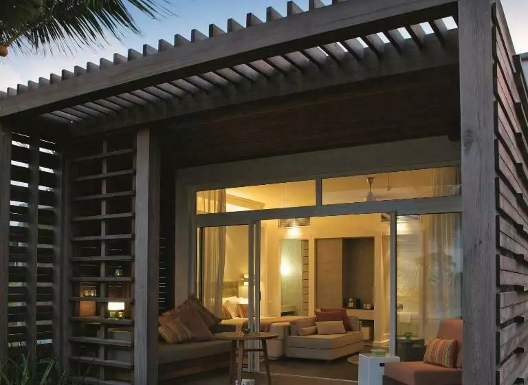 سوییت جونیور, Long Beach Mauritius