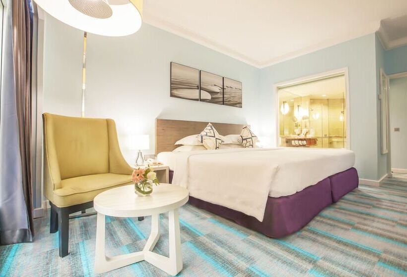 חדר דלוקס נוף לים, Thistle Johor Bahru