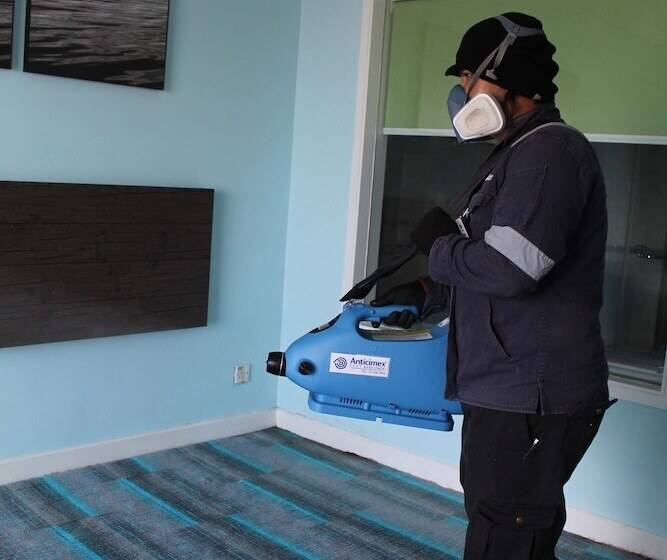 חדר אקזקיוטיב נוף לים, Thistle Johor Bahru