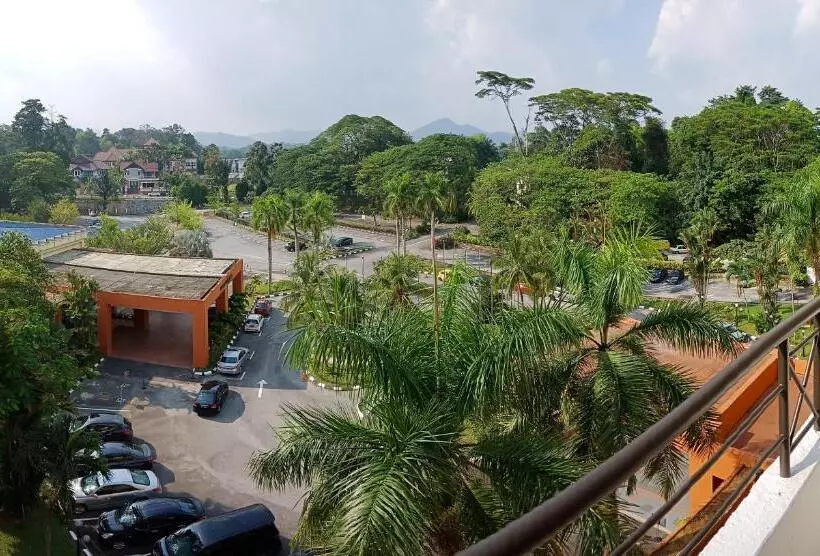 اتاق لوکس با تخت بزرگ, Klana Resort Seremban