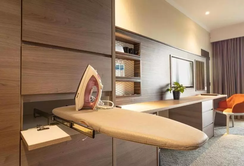 اتاق لوکس با تخت بزرگ, Klana Resort Seremban