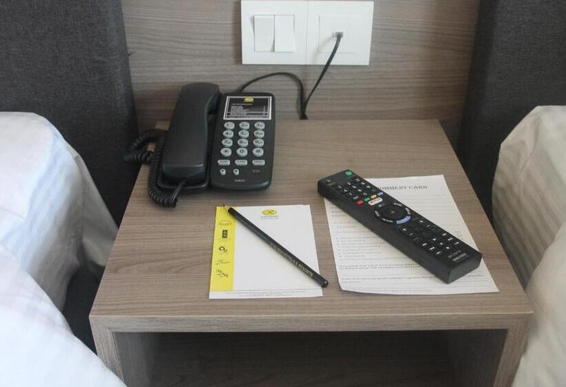 Номер Стандарт Трехместный, Klana Resort Seremban