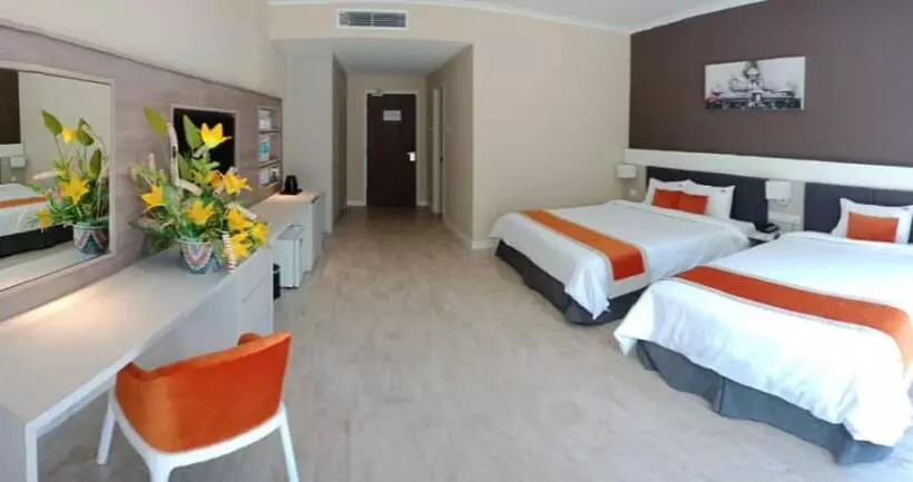 اتاق استاندارد سه نفره, Klana Resort Seremban