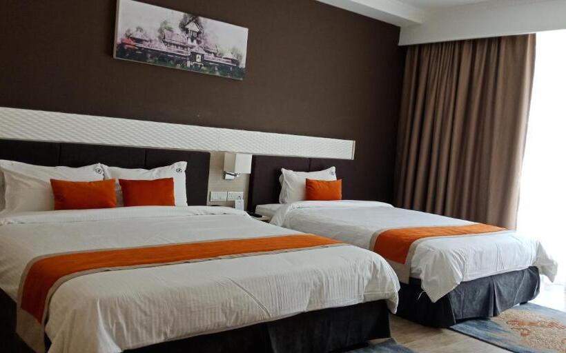 Номер Стандарт Трехместный, Klana Resort Seremban