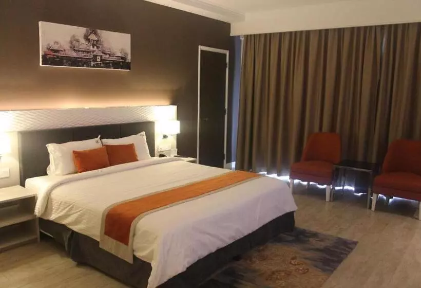 اتاق استاندارد با تخت بزرگ, Klana Resort Seremban