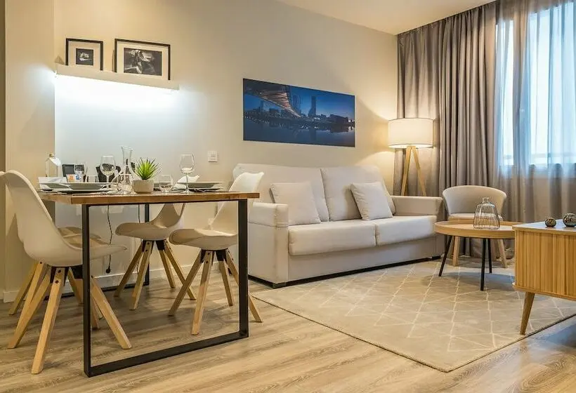 スタンダードスタジオ, Bilbao City Center by Abba Suites