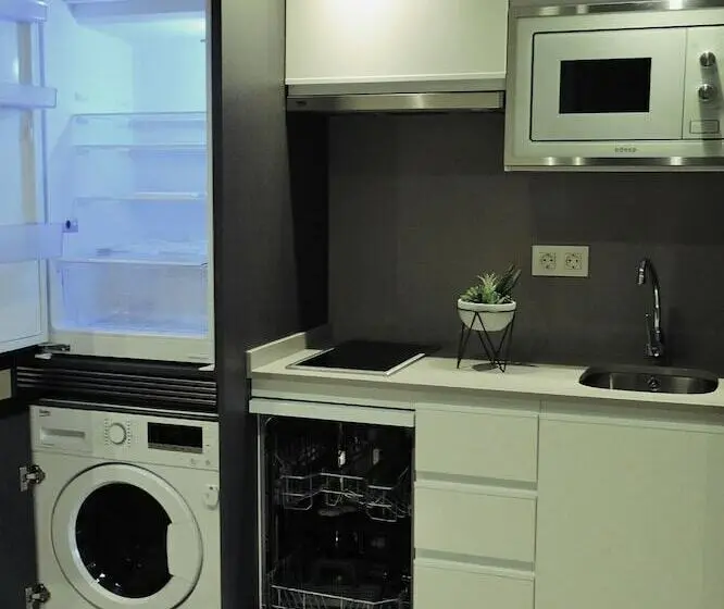 スタンダードスタジオ, Bilbao City Center by Abba Suites