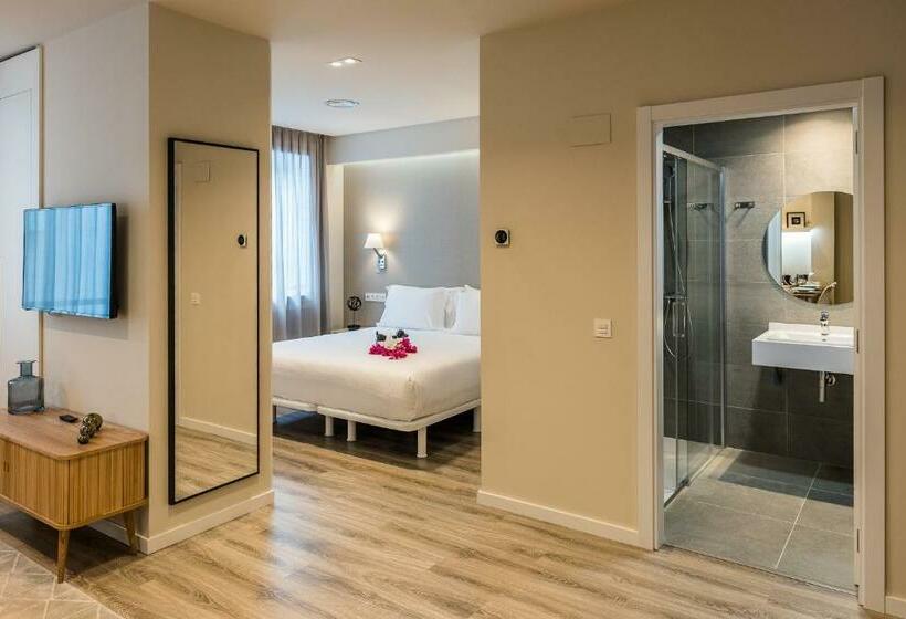 스탠다드 스튜디오 (테라스구비), Bilbao City Center by Abba Suites