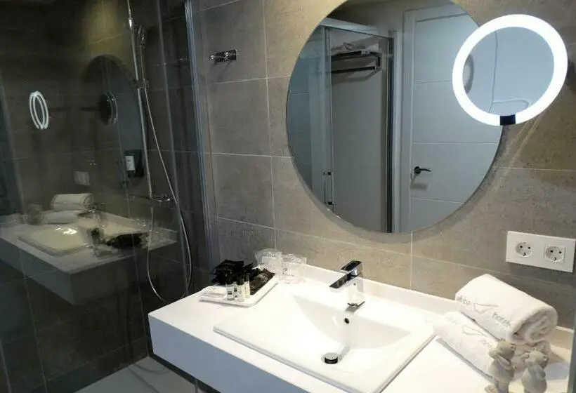 テラス付きスタンダードワンルーム, Bilbao City Center by Abba Suites