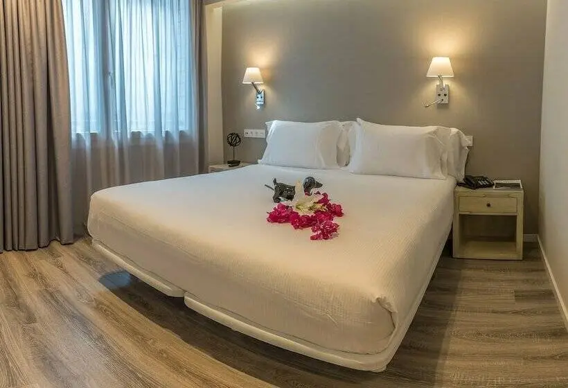 テラス付きスタンダードワンルーム, Bilbao City Center by Abba Suites