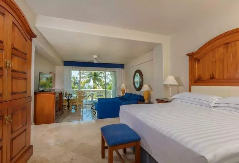 سوییت جونیور لوکس با چشم‌انداز دریا, Barceló Karmina   All Inclusive