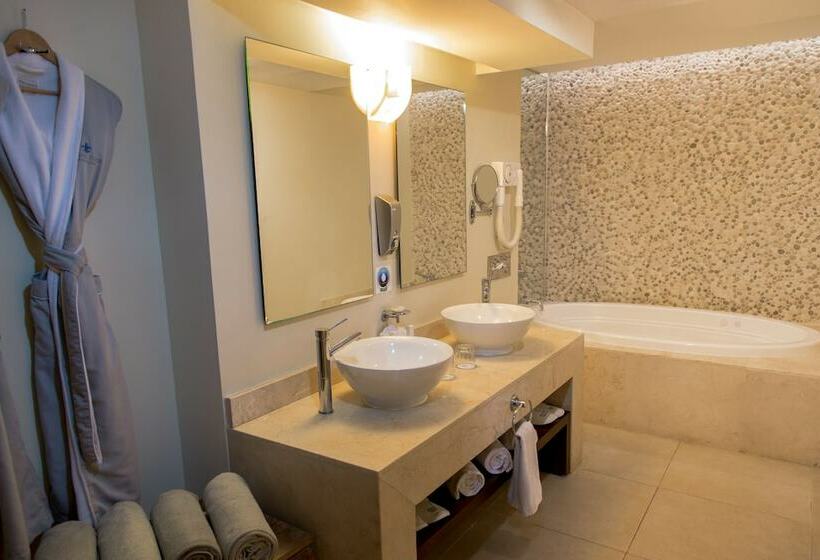 로얄 스위트, Sandos Playacar All Inclusive