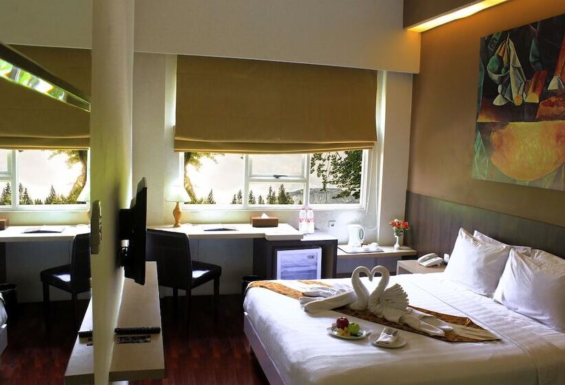 غرفة ديلوكس, Kyriad Arra Hotel Cepu