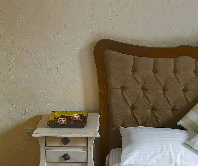 Номер Deluxe, Ibri