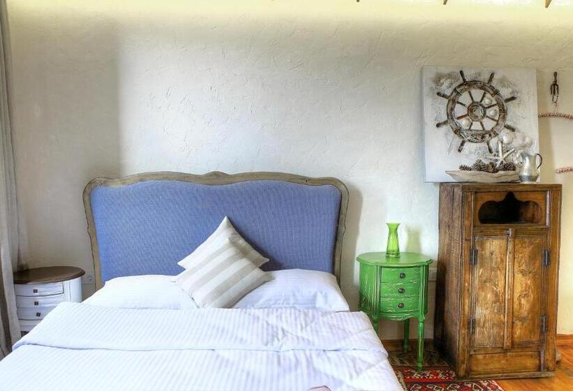 Номер Deluxe, Ibri