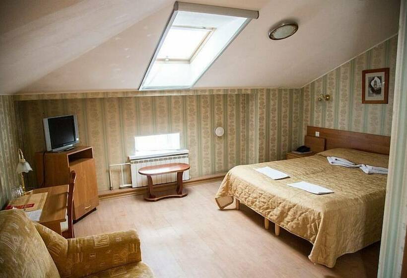 标准间, Letuchaya Mysh