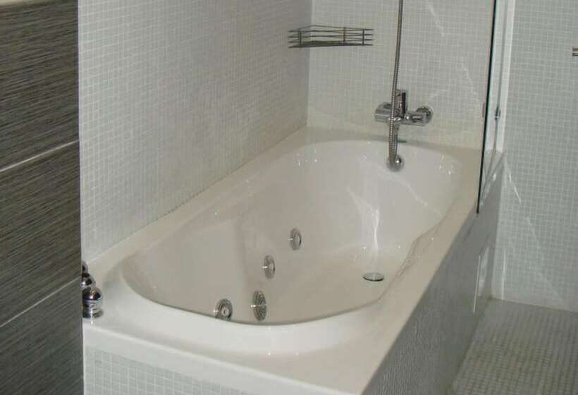 商务房间, Letuchaya Mysh