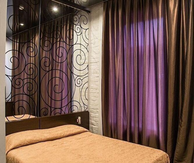 商务房间, Letuchaya Mysh