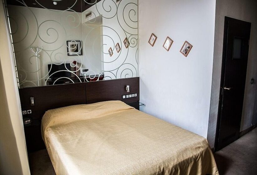 商务房间, Letuchaya Mysh