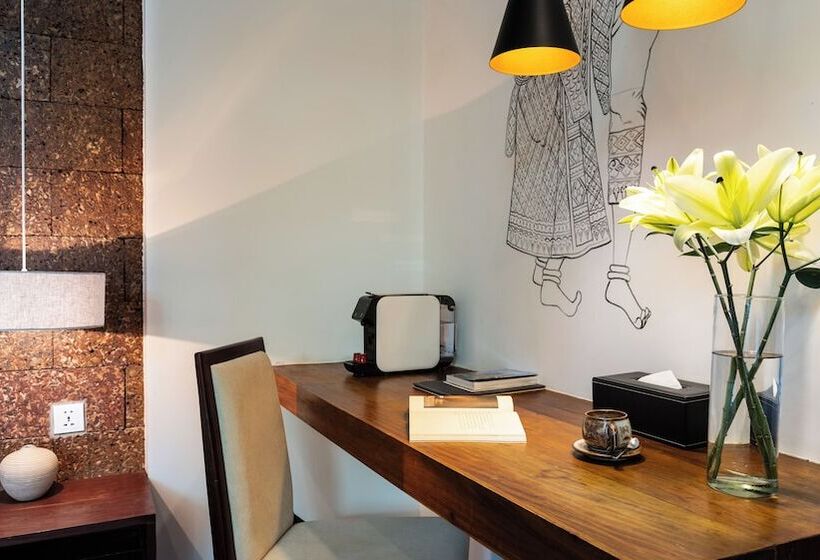 Классический Номер, Shintana Saya Residence