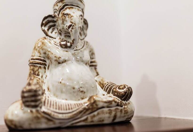 Классический Номер, Shintana Saya Residence