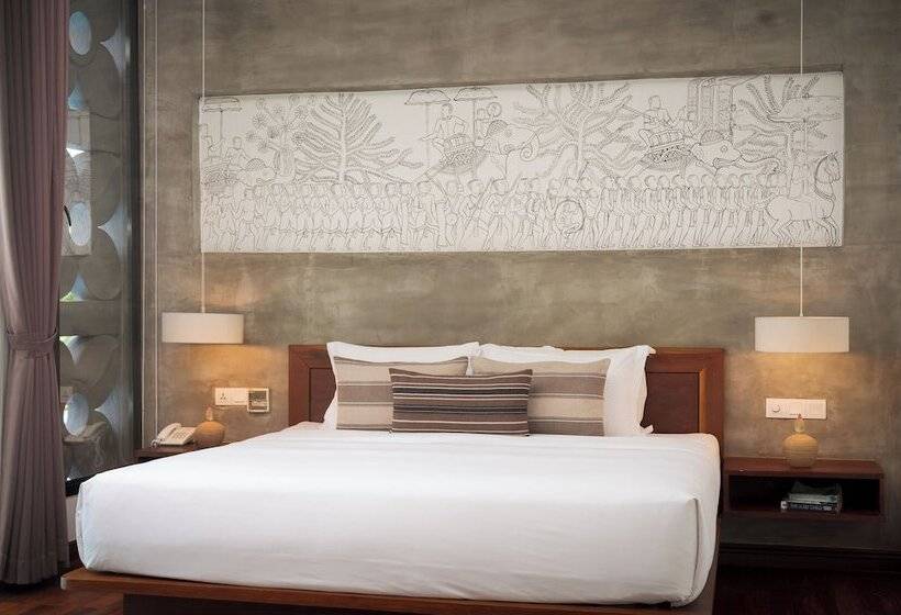 Королевский Люкс, Shintana Saya Residence