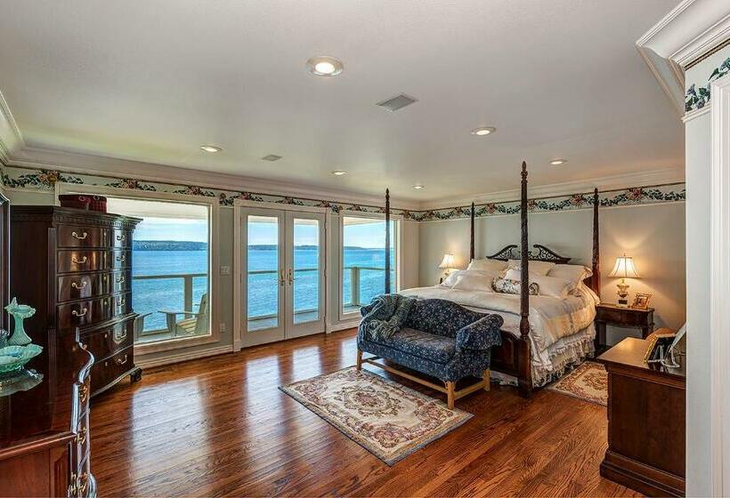 جناح مزوَّد بشرفة, Sea Mist Waterfront B&b