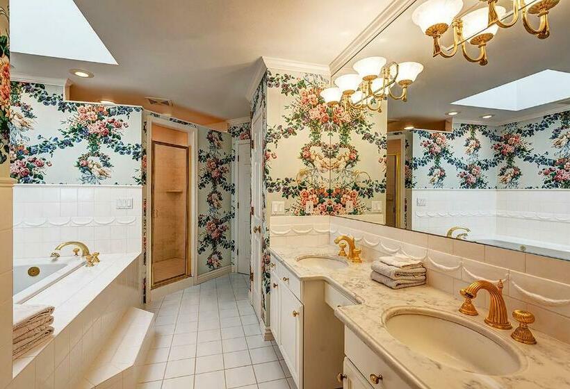 Люкс с Балконом, Sea Mist Waterfront B&b