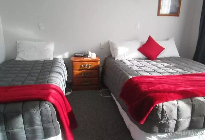 استودیوی استاندارد, Awatea Park Motel