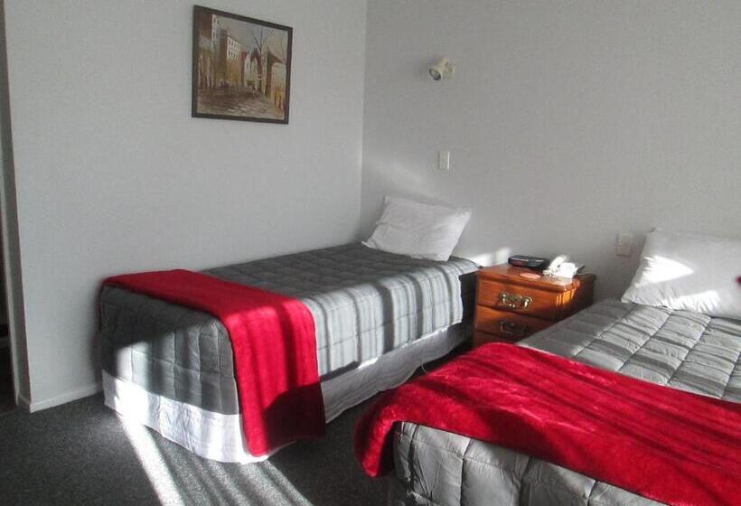 スタンダードスタジオ, Awatea Park Motel