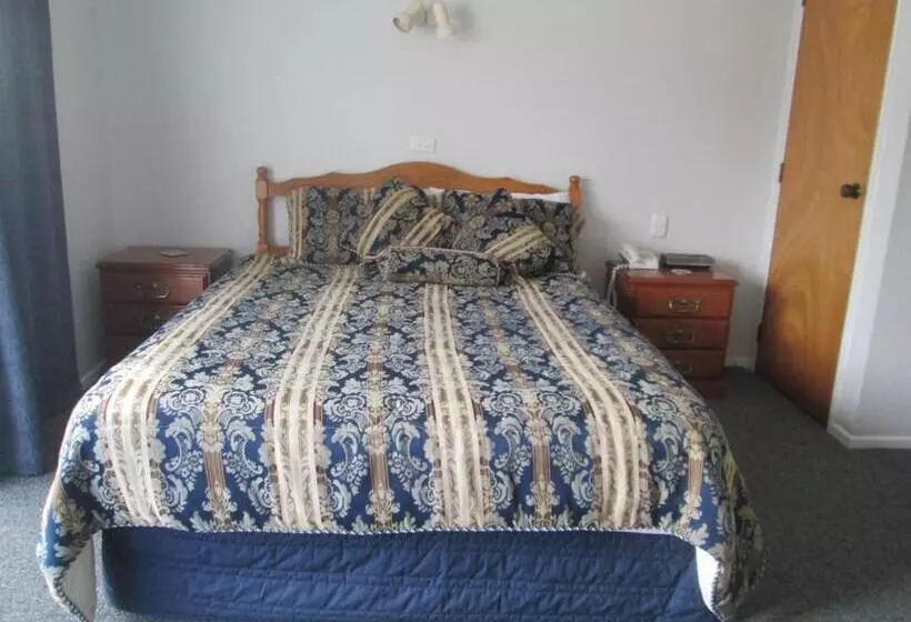 استودیوی استاندارد, Awatea Park Motel
