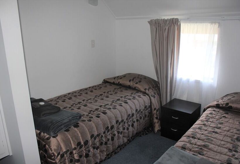 آپارتمان خانوادگی 2 خوابه, Centennial Court