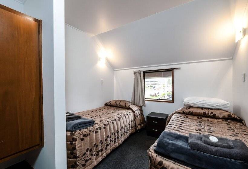 آپارتمان خانوادگی 2 خوابه, Centennial Court