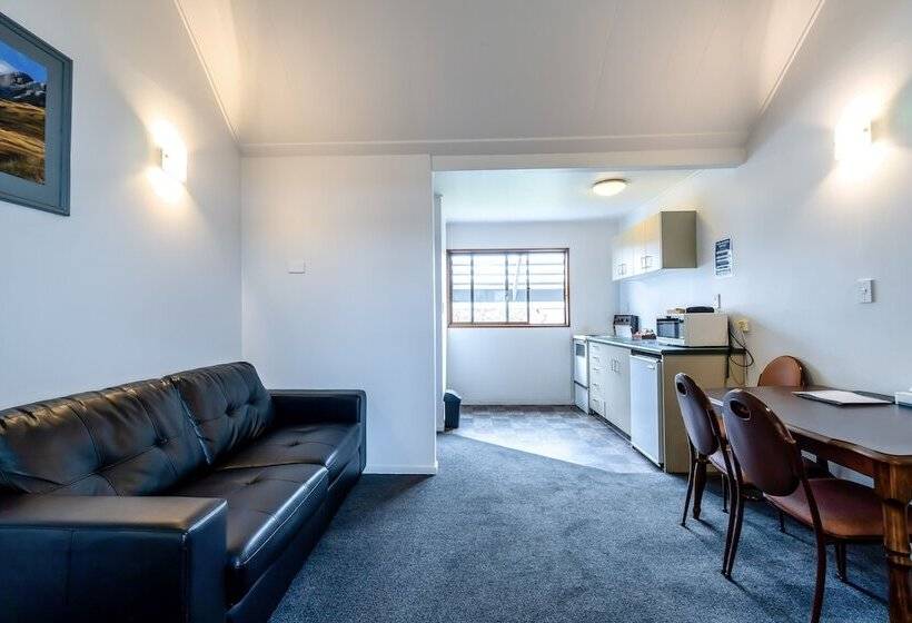 آپارتمان خانوادگی 2 خوابه, Centennial Court