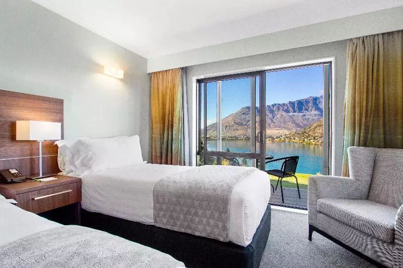 レイクビュースタンダードルーム, Holiday Inn Queenstown Frankton Road, An Ihg