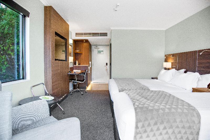 Номер Стандарт Вид на Озеро, Holiday Inn Queenstown Frankton Road, An Ihg