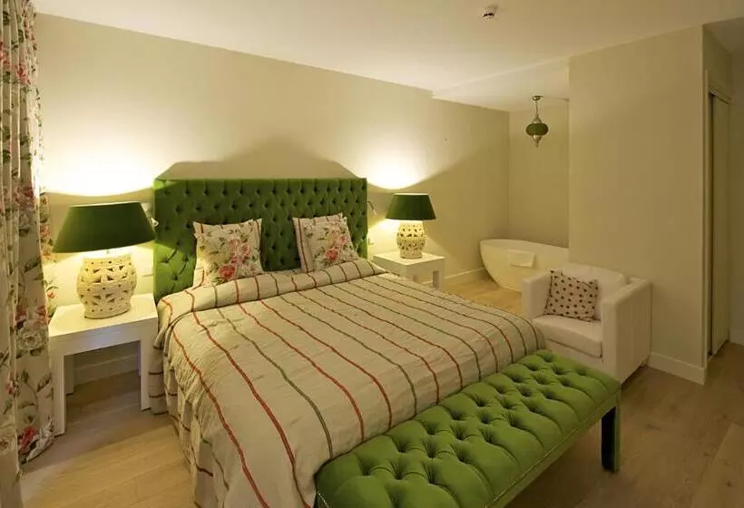 Deluxe Room, Restaurant Hotel Merlet