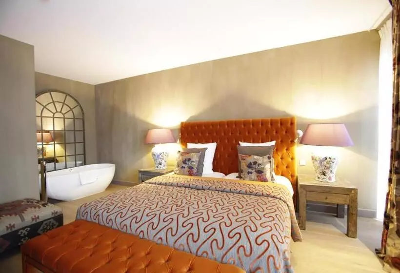 Deluxe Room, Restaurant Hotel Merlet