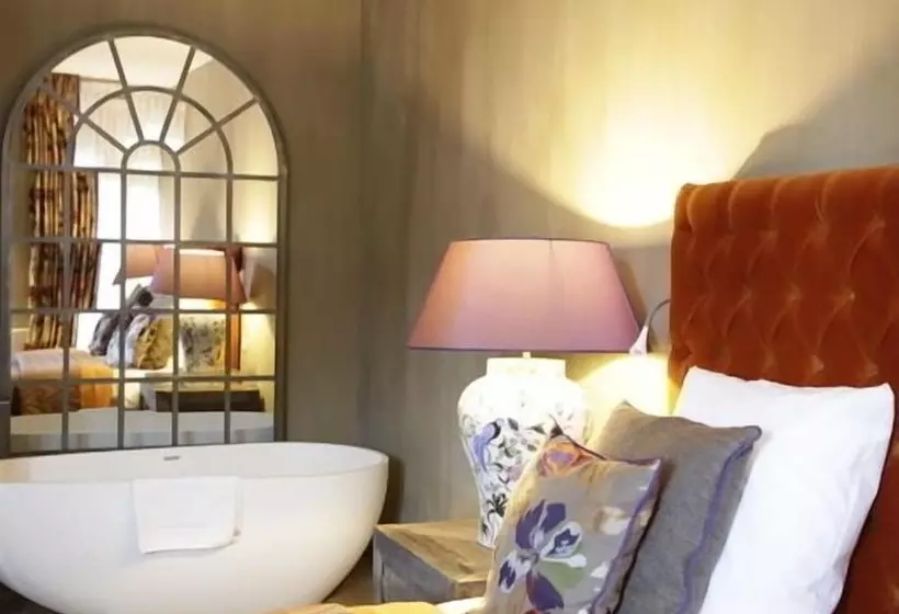 Deluxe Room, Restaurant Hotel Merlet
