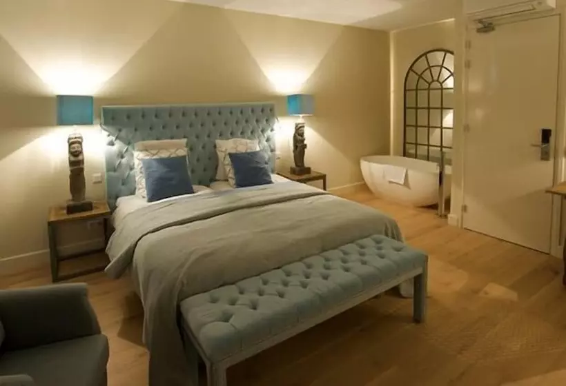 Deluxe Room, Restaurant Hotel Merlet