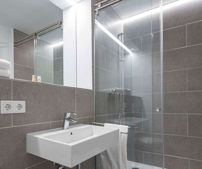 اتاق استاندارد, Flowers Hotels