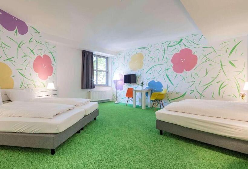 Номер Стандарт Трехместный, Flowers Hotels