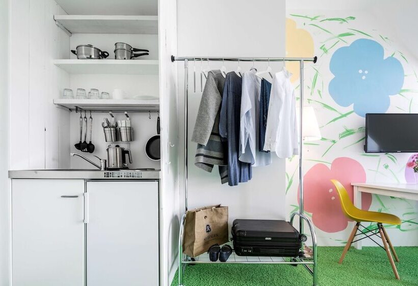 اتاق اکونومی, Flowers Hotels