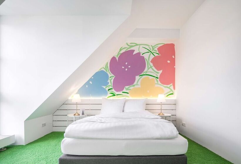 اتاق اکونومی, Flowers Hotels